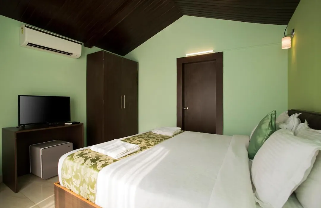 Antares Beach Resort, Vagator-1